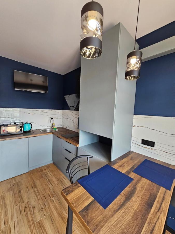 жк дрім таун, район жд вокзала Apartment *