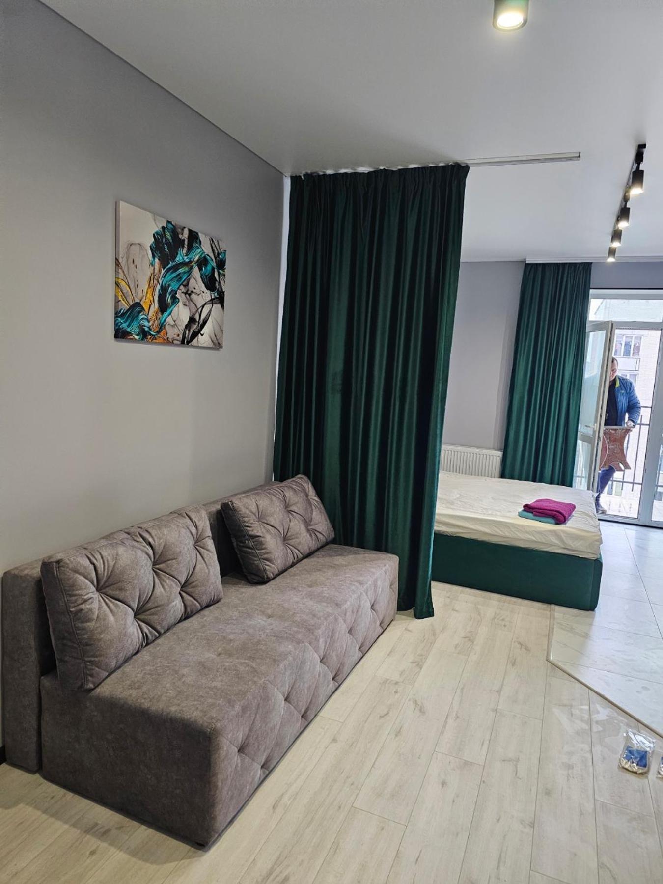 жк дрім таун, район жд вокзала Apartment Lutsk